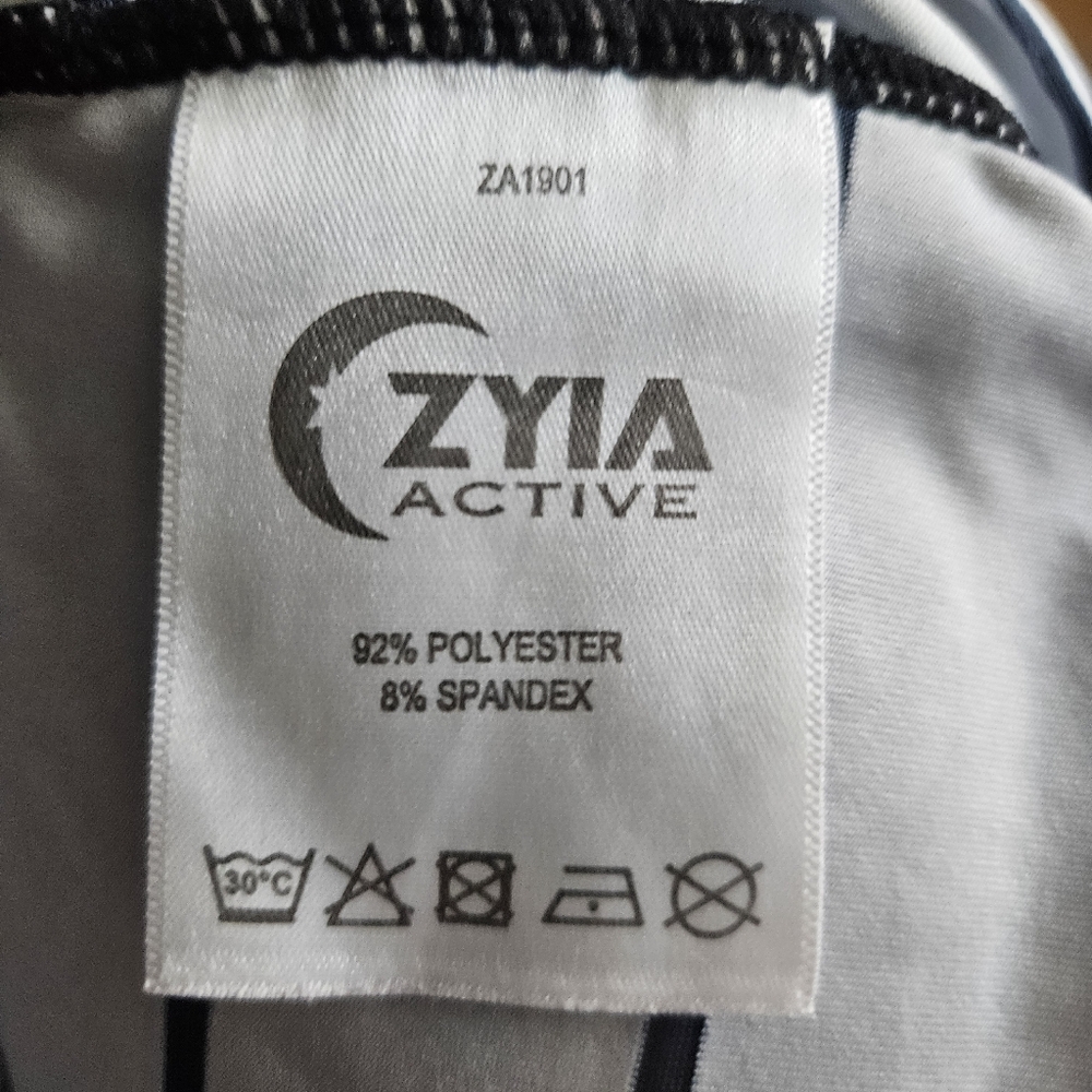 Zyia Black Camo Havana Tank (EUC) Size Medium - Picture 4 of 5